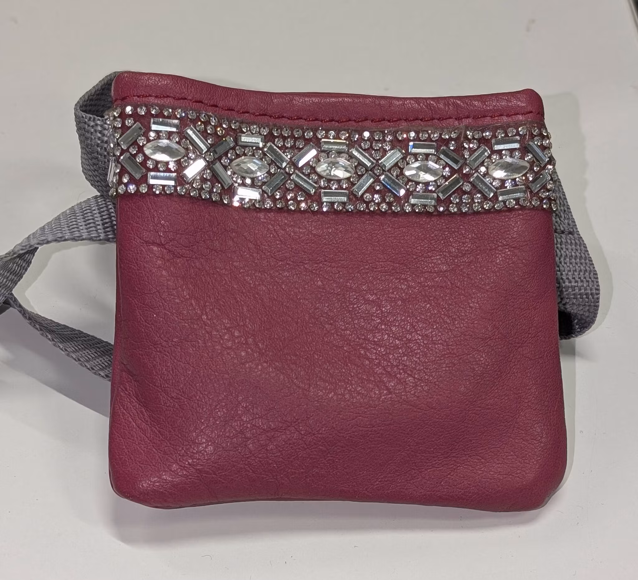 Godisficka med Bälte eller säkerhetsnål