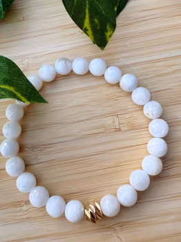 Månstens armband med guld pärla (8 mm)