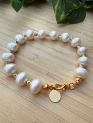 Armband av äkta pärlor (10mm)