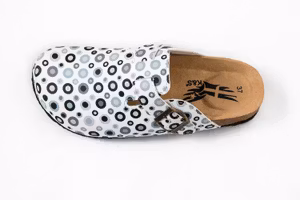 KS136 White/Black