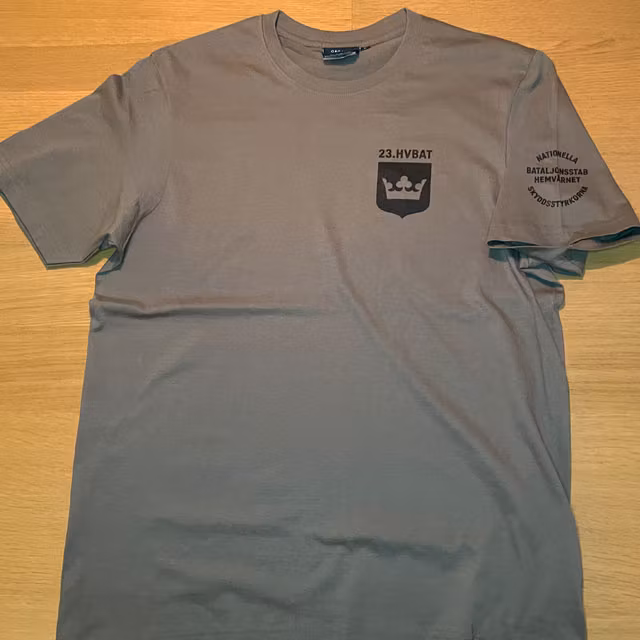 T-Shirt 23.Bat