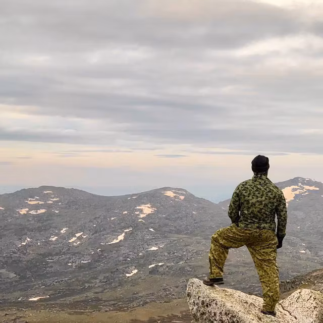 Running Jacket M90 MI used in mountain terrain