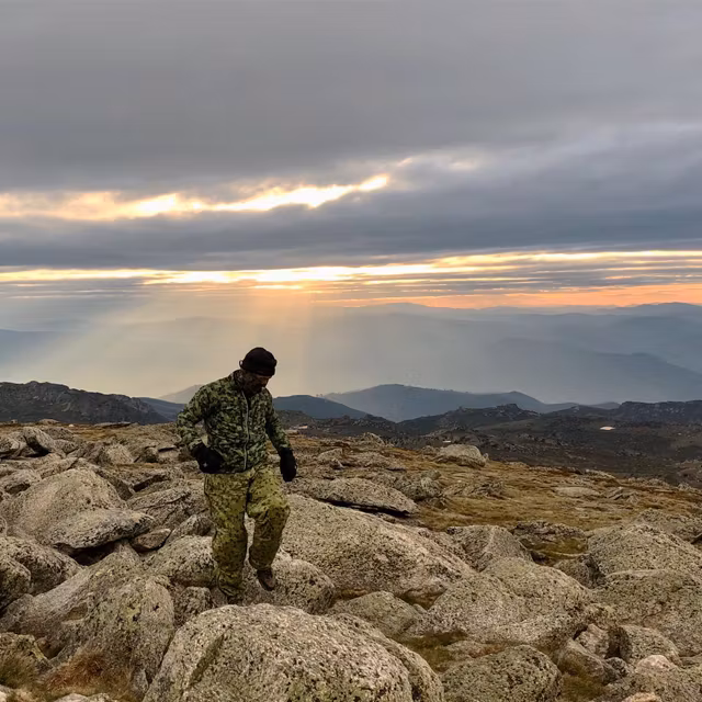 Running Jacket M90 MI used as windjacket on mountain hike