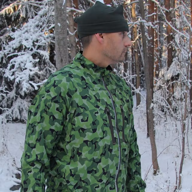 Swedish winter photoshoot of a Running Jacket M90 MI.