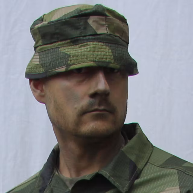 Bush hat M90 front view picture.