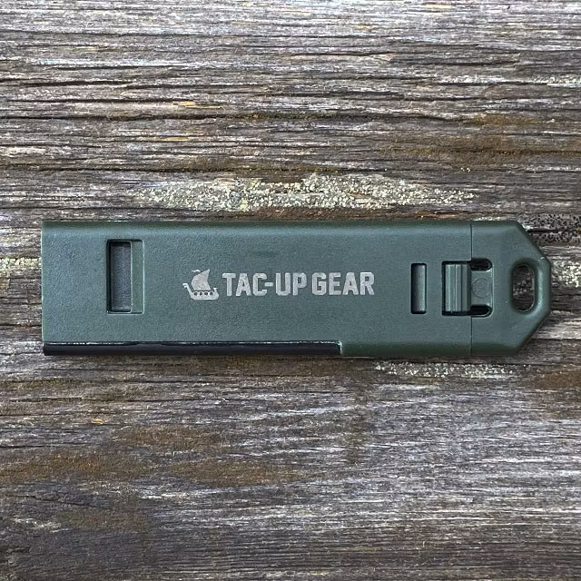 Tändstål / Eldstål Visselpipa Grön från TAC-UP GEAR