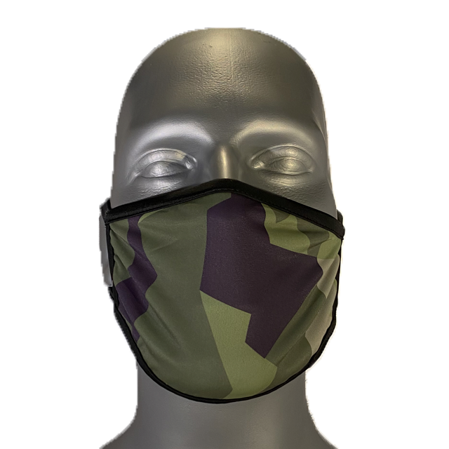 M90 Face Mask mounted on a manequin seen from the front full on