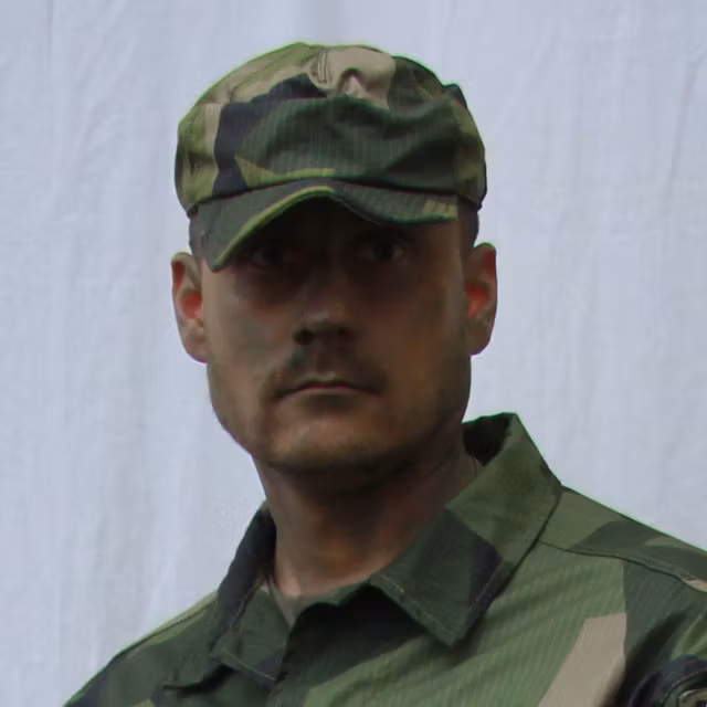 Front view of a Field Cap M90.