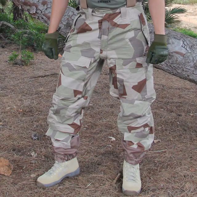 Field Trousers M90K Desert full front photo.