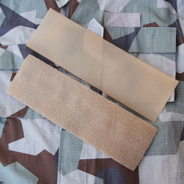 M90K Desert camouflage with Kardborre Panel Large Tan 10x33 on top.