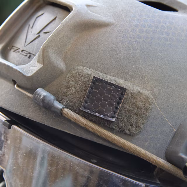 This patch is included in the IR Tactical Glint Square x 6 Bundle.