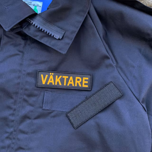 VÄKTARE Avlång Kardborremärke på jacka