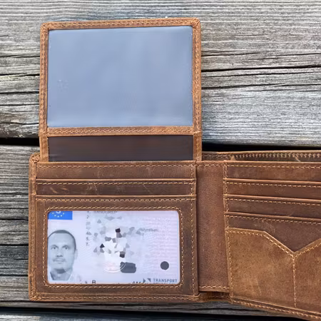 Full-Grain Leather Wallet Brown