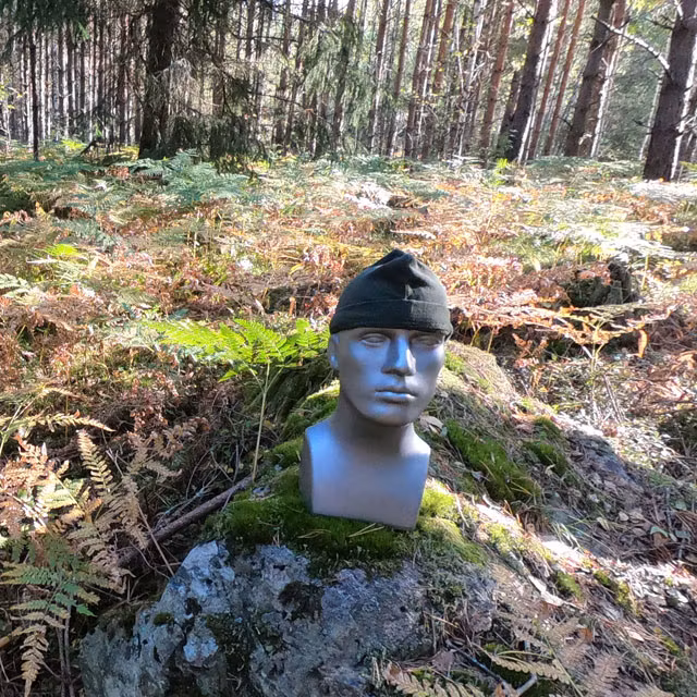 Recce Flece Cap seen in the Swedish forest on Manequin_4