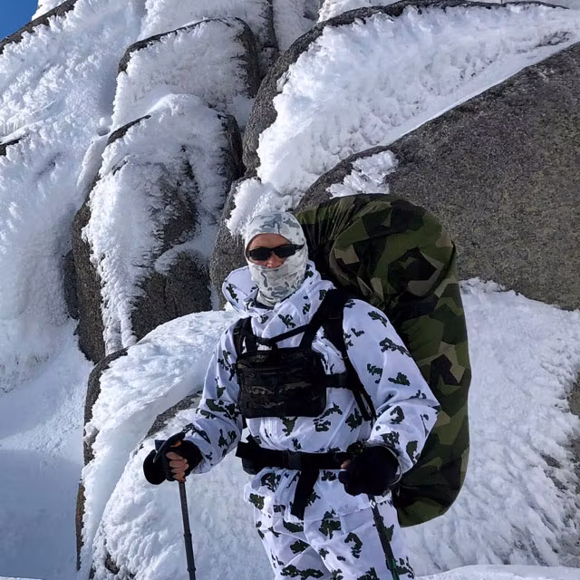 Rucksack Cover M90 used in the snowy mountains