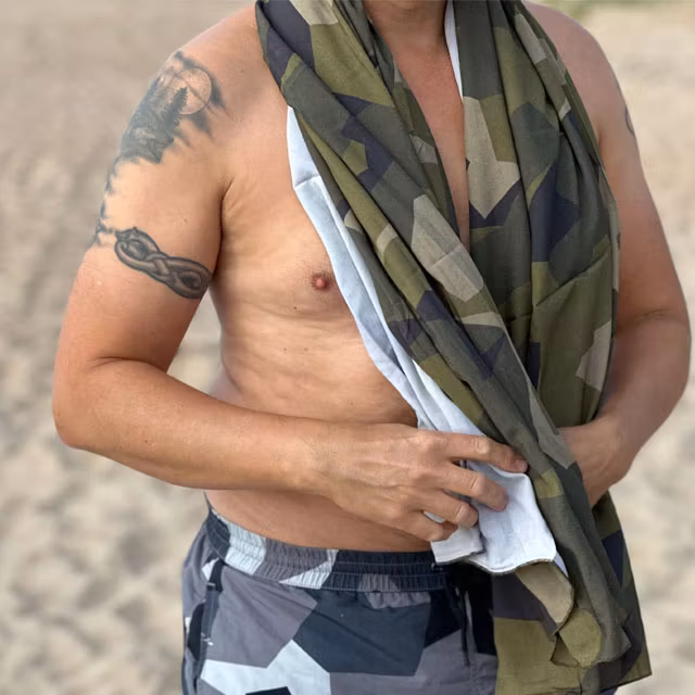 Sarong M90 Camouflage from TAC-UP GEAR showing the whiter backside