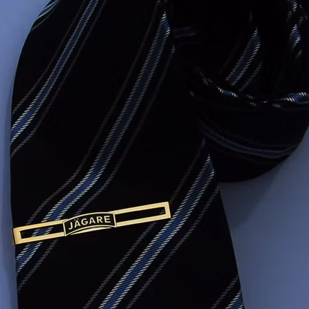 JÄGARE Tie Bar Gold/Black