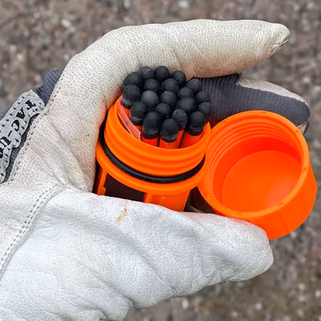 Stormproof Matches Survival Kit