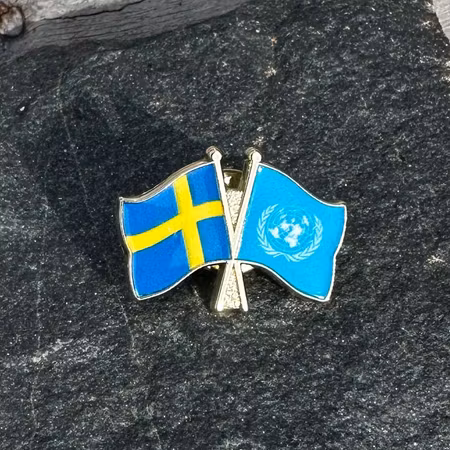 Sweden & United Nations Flag Pin