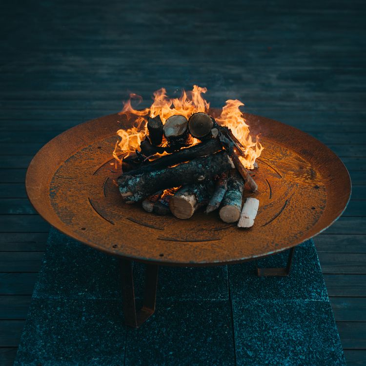 ELEGANTE, eldstad i Corten