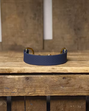 Halsband, halvstryp med kedja, i HEXA - 25mm