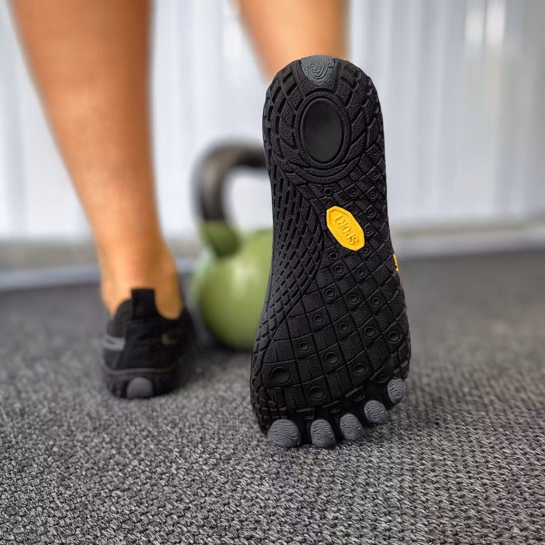 Paljasjalkakengät Sport MUSTA