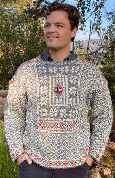 Frøken Vrangs Heia-Norge-genser