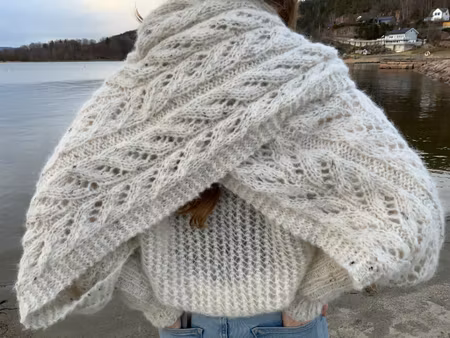 Frøken Vrangs skjerf med ermer