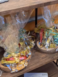 Olivskål med godis Inslagen