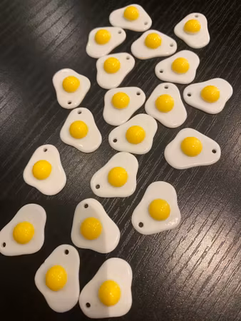 BERLOCK STEKT ÄGG PLAST