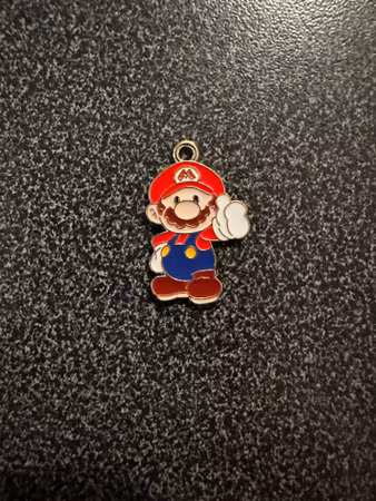 BERLOCK SUPER MARIO TUMME UPP