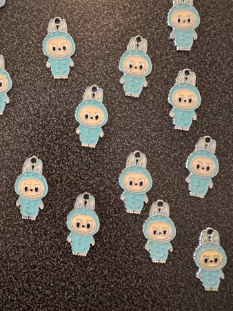 BERLOCK LABUBU BABY-BLÅ