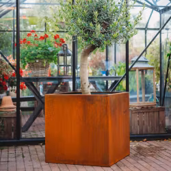 Clara XL – blomkruka i cortenstål