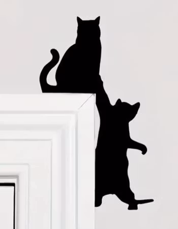 Dörrkarm hörndekor "Katt håller tass"