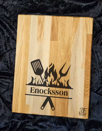 Skärbräda i ek till köksmästaren 1