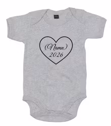Kortärmad Body Med Valfritt Namn & år med hjärta