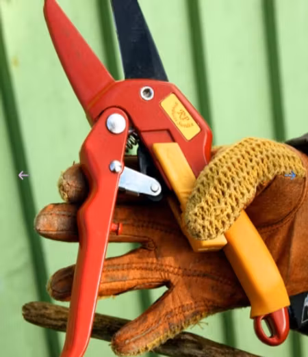 3 stegs sekatör. Ord pr 290 kr