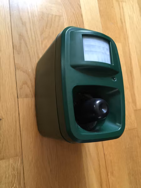 Fågelskrämma ljud med sensor, sonic bird. Fraktfritt