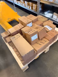 Fingängad insexskruv 8.8 obehandlad paket 93kg