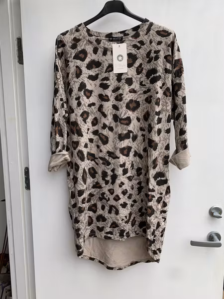 Collegetunika