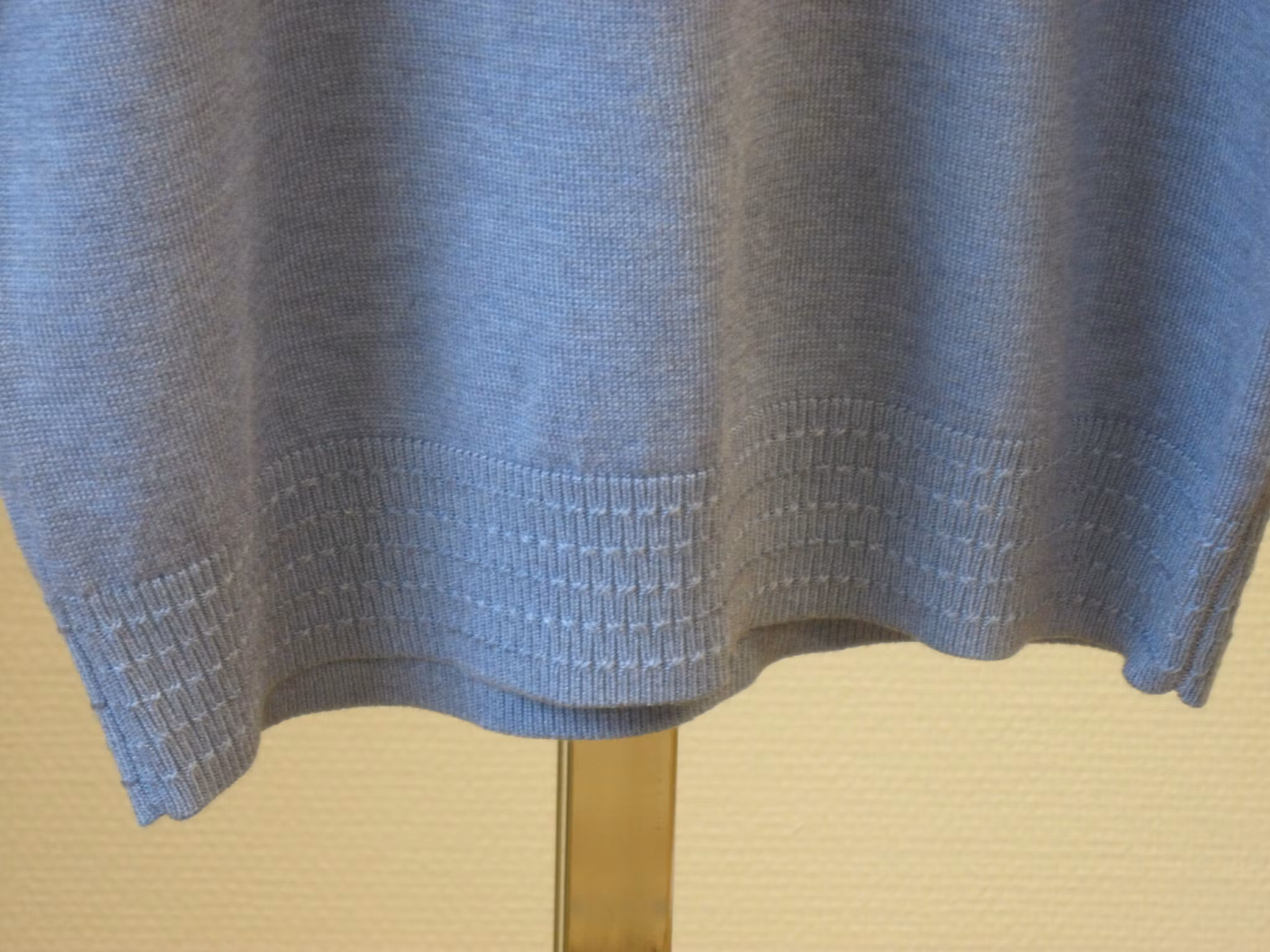 Stickad tröja, jeansblå