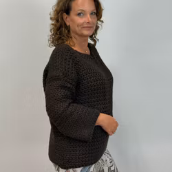 Stickad tröja - brun