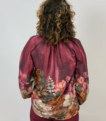 Blus med blombård - vinröd