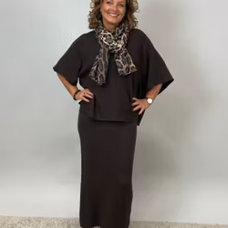 Stickad kjol - mörkbrun