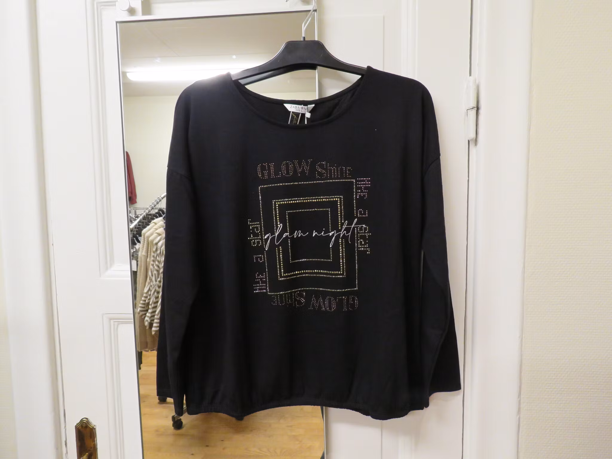 Topp med tryck - svart