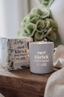 Majalykta - Med kärlek övervinner...