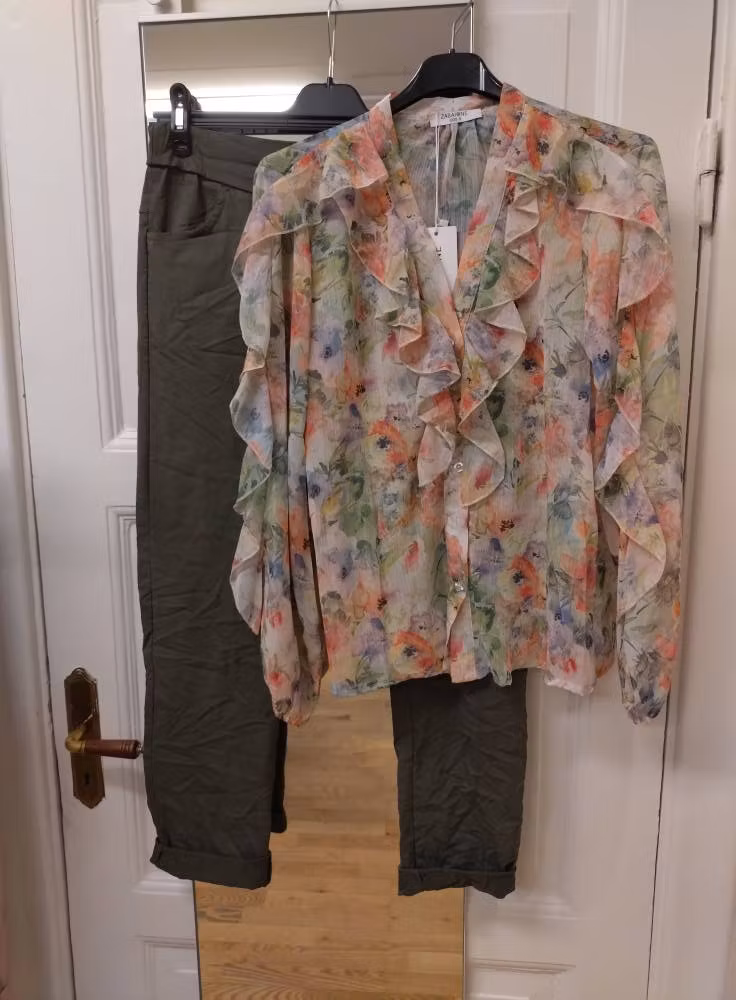 Blommig volangblus - multi