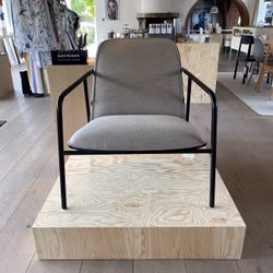 Pad Lounge Chair