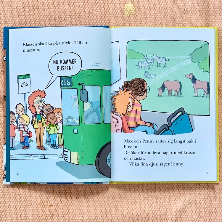 Boken det mystiska paketet, är en lättläst bok om skoldeckarna, inkluderande bok med mörkhyade karaktärer. Bok från 6 år, spännande bok för barn.