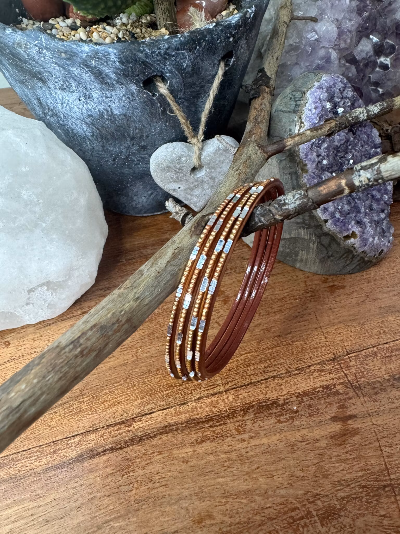 Hårt Armband - Brunt med Guld/Silverfärgade detaljer